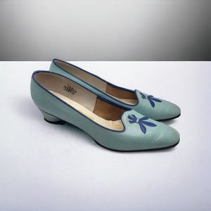 Vintage Saks Fifth Avenue Light Blue 7aaa Narrow Pumps Shoes